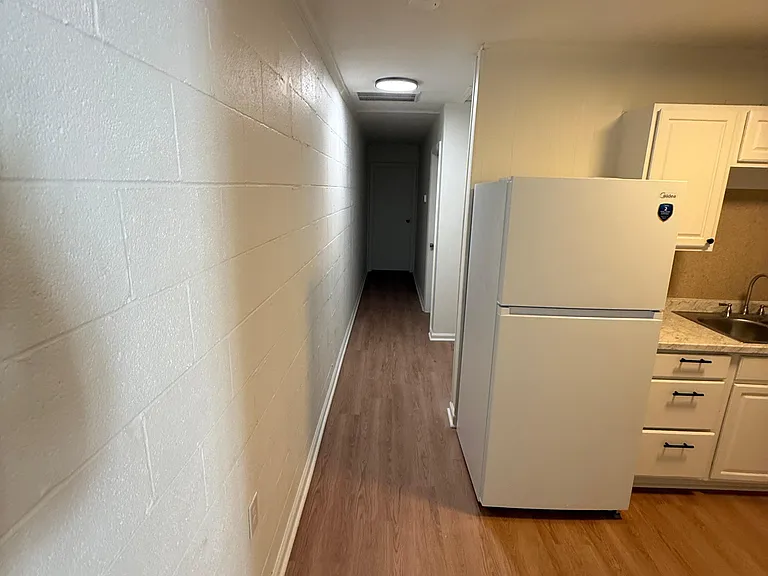 605 Barton St #A — Photo 16