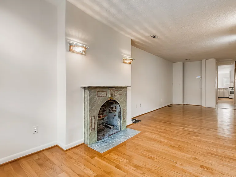1127 S Hanover St — Photo 13