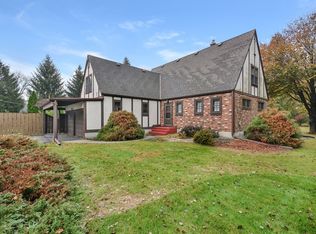 409 McKinley St, St Charles, IL