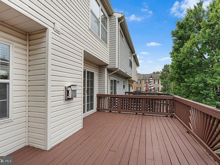 706 Vanderbilt Ter SE — Photo 15