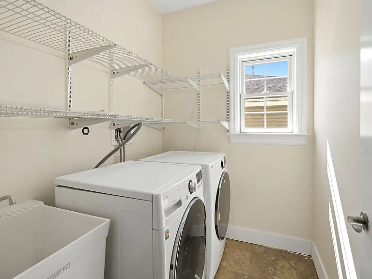 90 Terrace Ave #1 — Photo 9