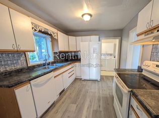 13 6th St, Bangor, ME 04401