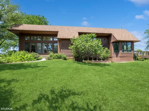 1071 Oakhurst Ln, Riverwoods, IL 60015