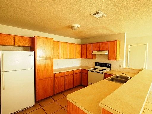 5th image of 1000 Taylor St APT B