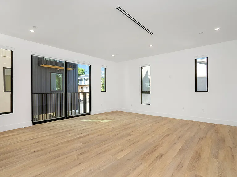 111 N Orlando Ave #1/2 — Photo 16