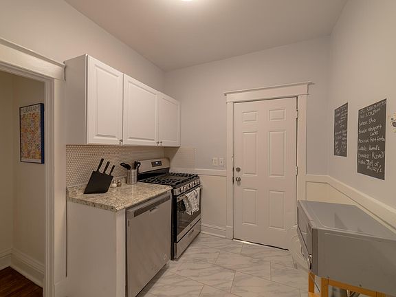 5th image of 3531 Jefferson St #1