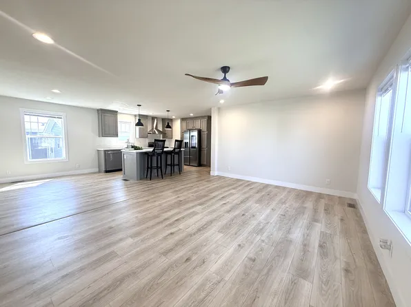22359 Cedar Dr #118, Channahon, IL 60410