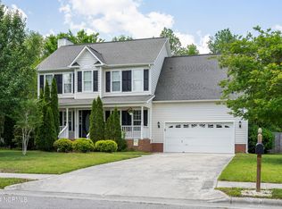 230 Newport Dr, Jacksonville, NC 28540