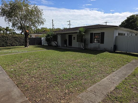 4th image of 6710 SW 48th St