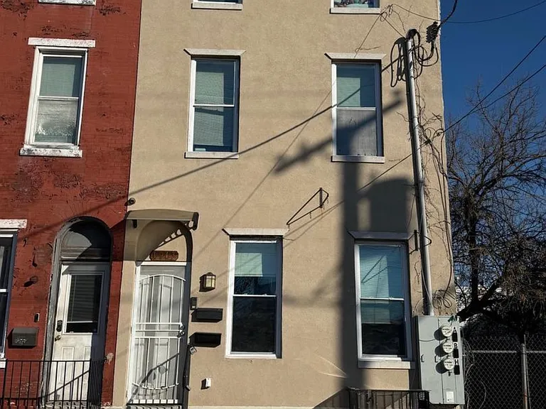 1913 W Montgomery Ave #2 — Photo 2