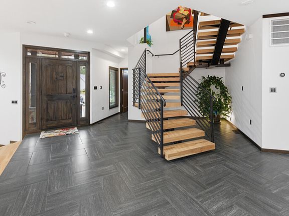 4th image of 3315 Denada Path