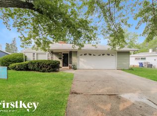 1322 Carol Pl, Montgomery, IL 60538