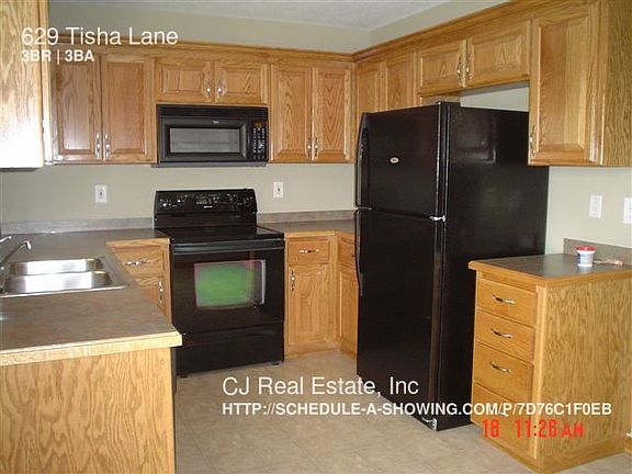3rd image of 629 SW Tisha Ln