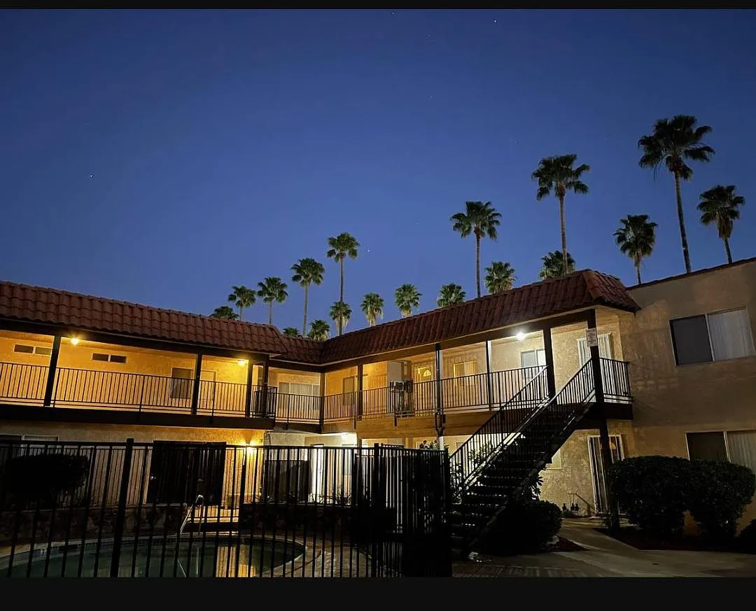 2 bed, 1100 sqft, $1,525 — Photo 1