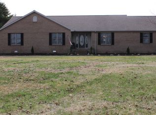 6945 Lindcrest Dr, Paducah, KY 42001