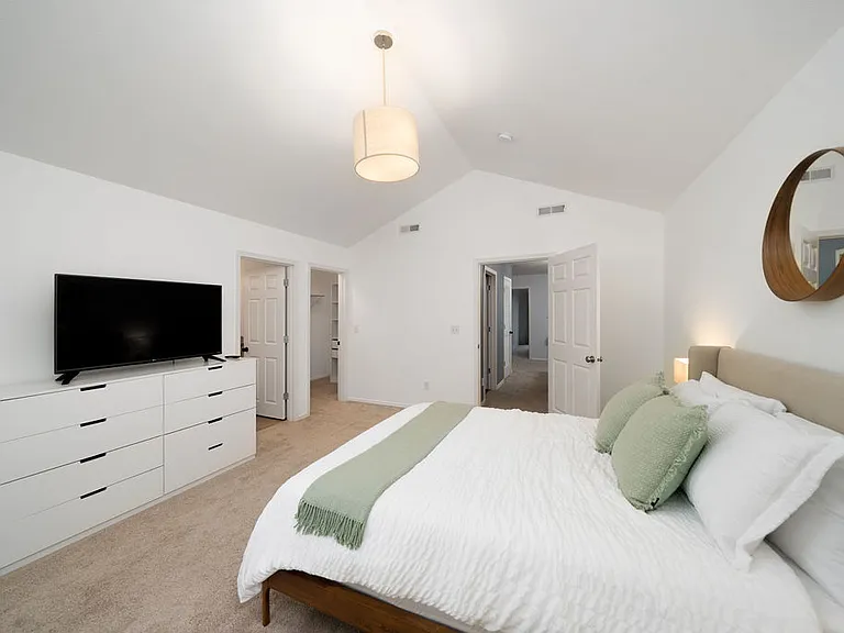 17446 SW Jay St — Photo 13