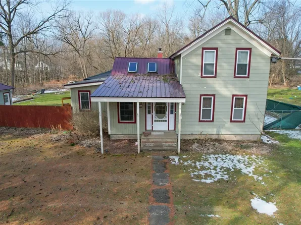 17 Powers Ave, Lacona, NY 13083
