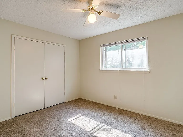 127 Allencrest Dr — Photo 24