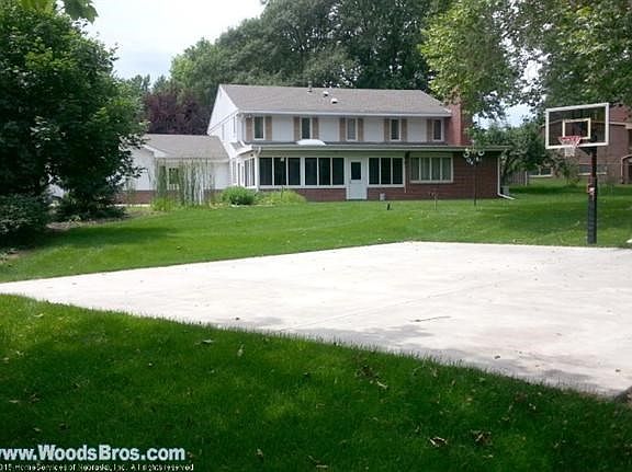 3rd image of 3020 O'Reilly Dr