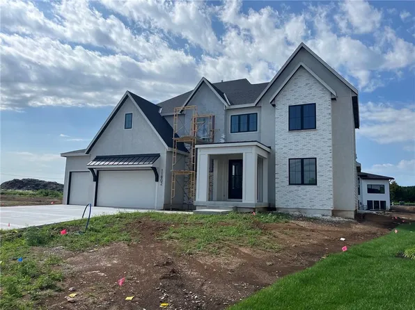 11802 W 181st Ter, Overland Park, KS 66013