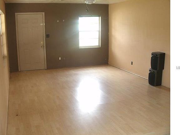 3rd image of 1232 Saint James Rd