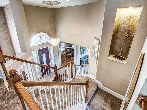 4th image of 7712 Stoney Point Dr
