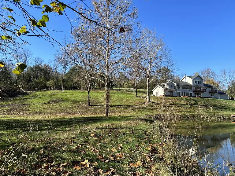 Cedarcreek Ln — Photo 47