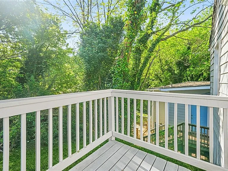 360 Betsy Ave SW — Photo 30