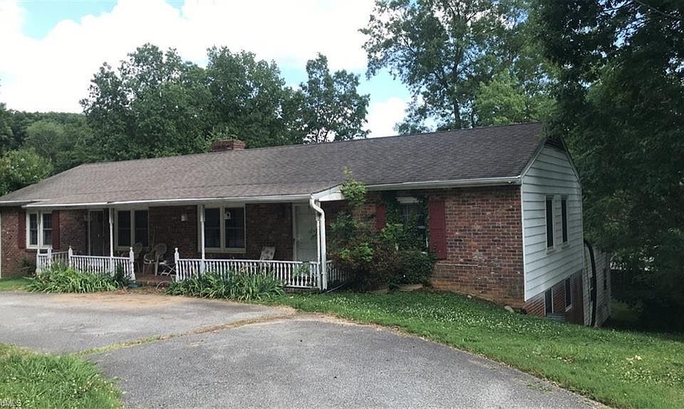 2nd image of 3507 Normandy Rd