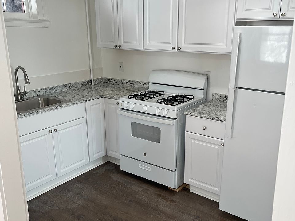1st image of 11 Van Vechten St #11B