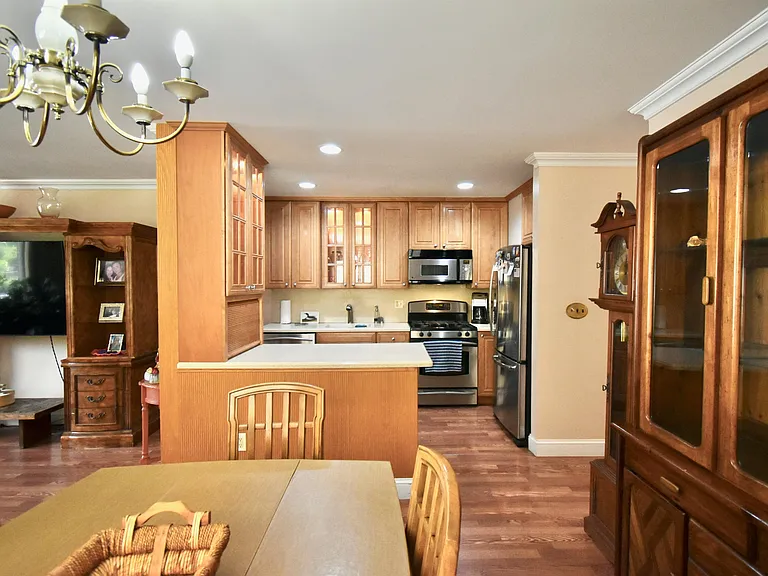 134 Prospect Ave — Photo 8