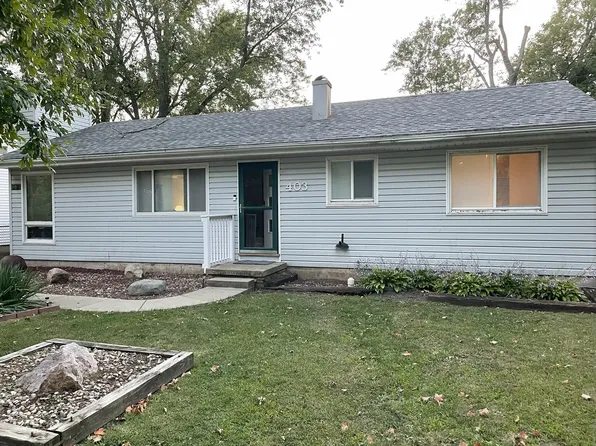 403 S Water St, Saint Joseph, IL 61873