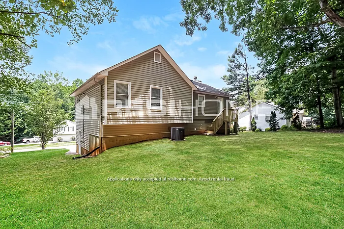 232 Wesley Mill Ln — Photo 15