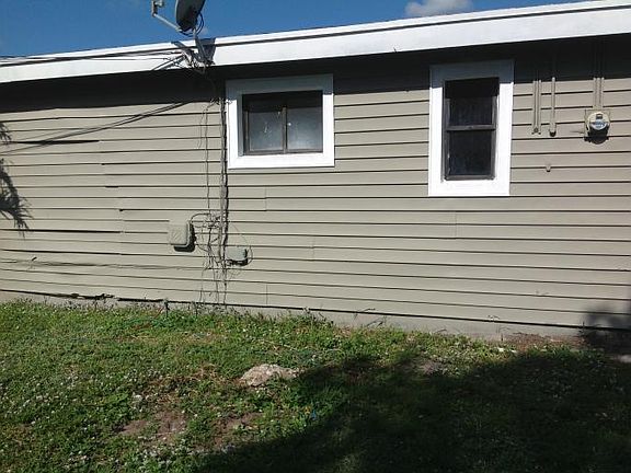 2nd image of 4352 Winchester Ln