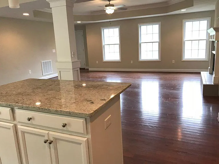 4240 Campbell View Ln — Photo 12