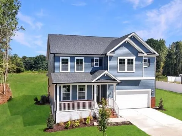 80 Bluestone Dr, Lillington, NC 27546