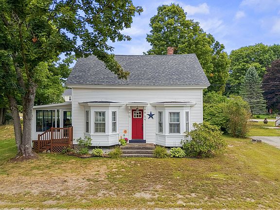 3rd image of 18 Maple Street