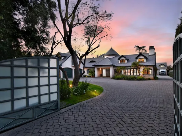 13157 Chandler Blvd, Sherman Oaks, CA 91401