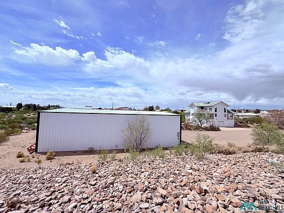 3rd image of 108 Canadian Cir