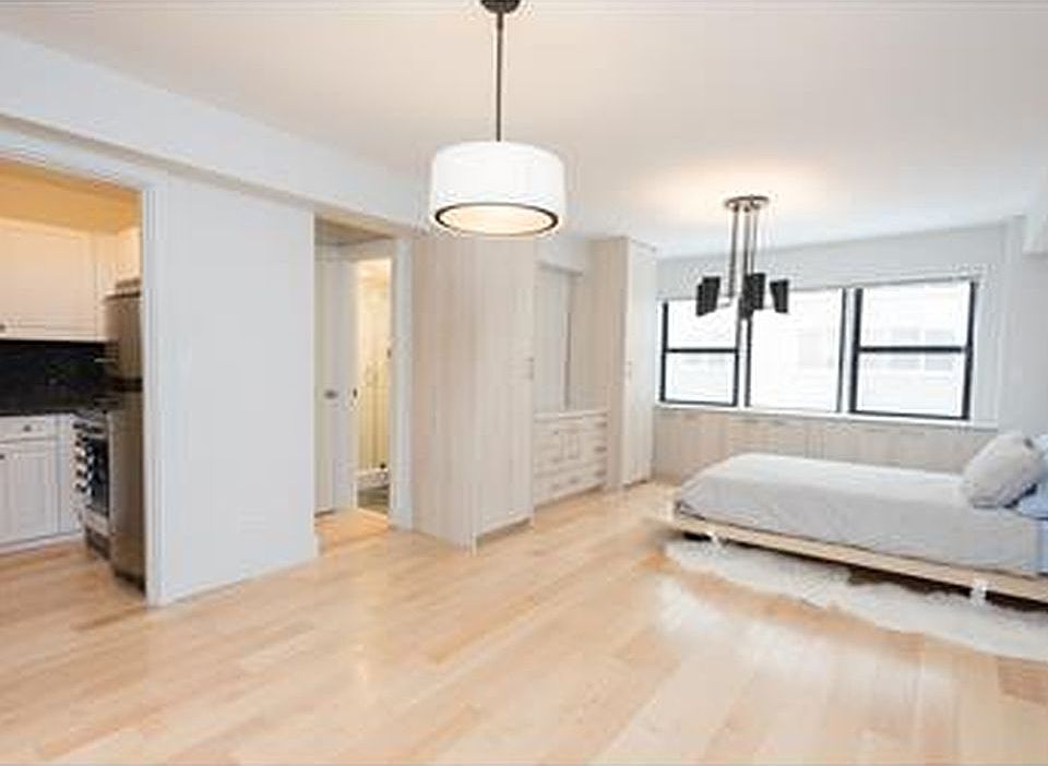 1st image of 333 E 75th St APT 4J