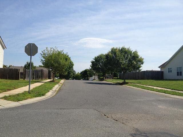 2nd image of 15751 Southern Garden Ln
