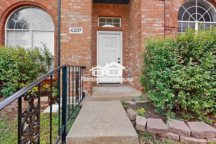 4207 English Ivy Dr — Photo 4