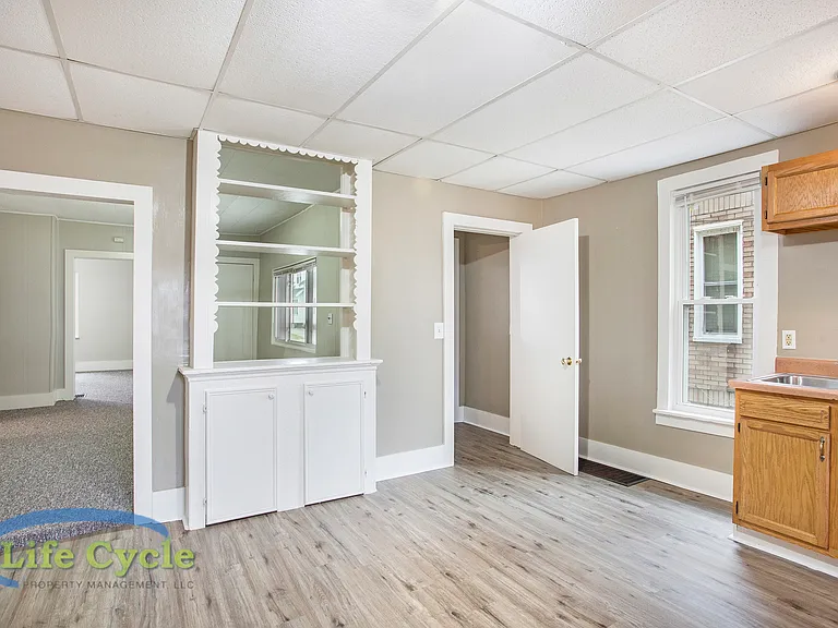 940 McReynolds Ave NW #1 — Photo 5