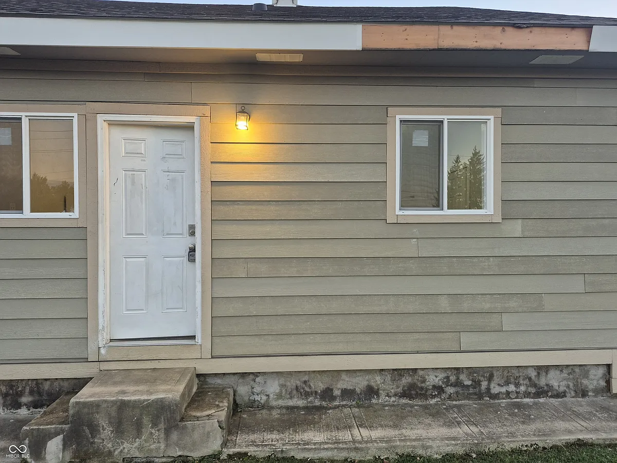 Building Photo - 1540 N Grant Ave #B