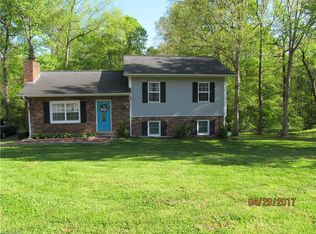 242 Brook Dr, Thomasville, NC 27360