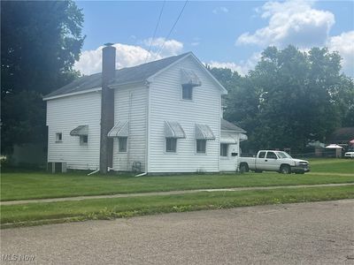 424 Columbiana St NE, Navarre, OH, 44662
