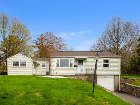 203 Chamberlain Highway, Berlin, CT 06037