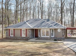 469 Cedar Dr, Smiths Station, AL 36877