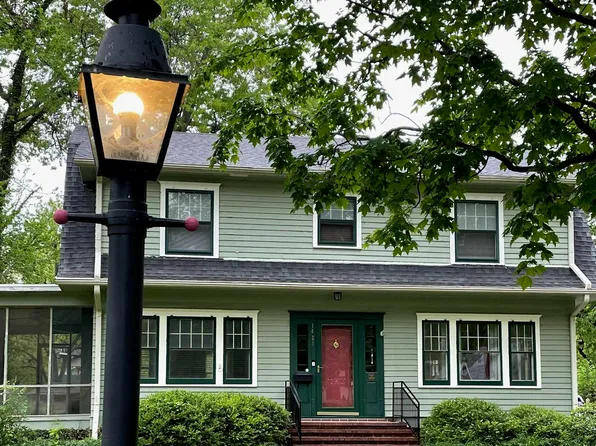 1421 SW Plass Ave, Topeka, KS 66604