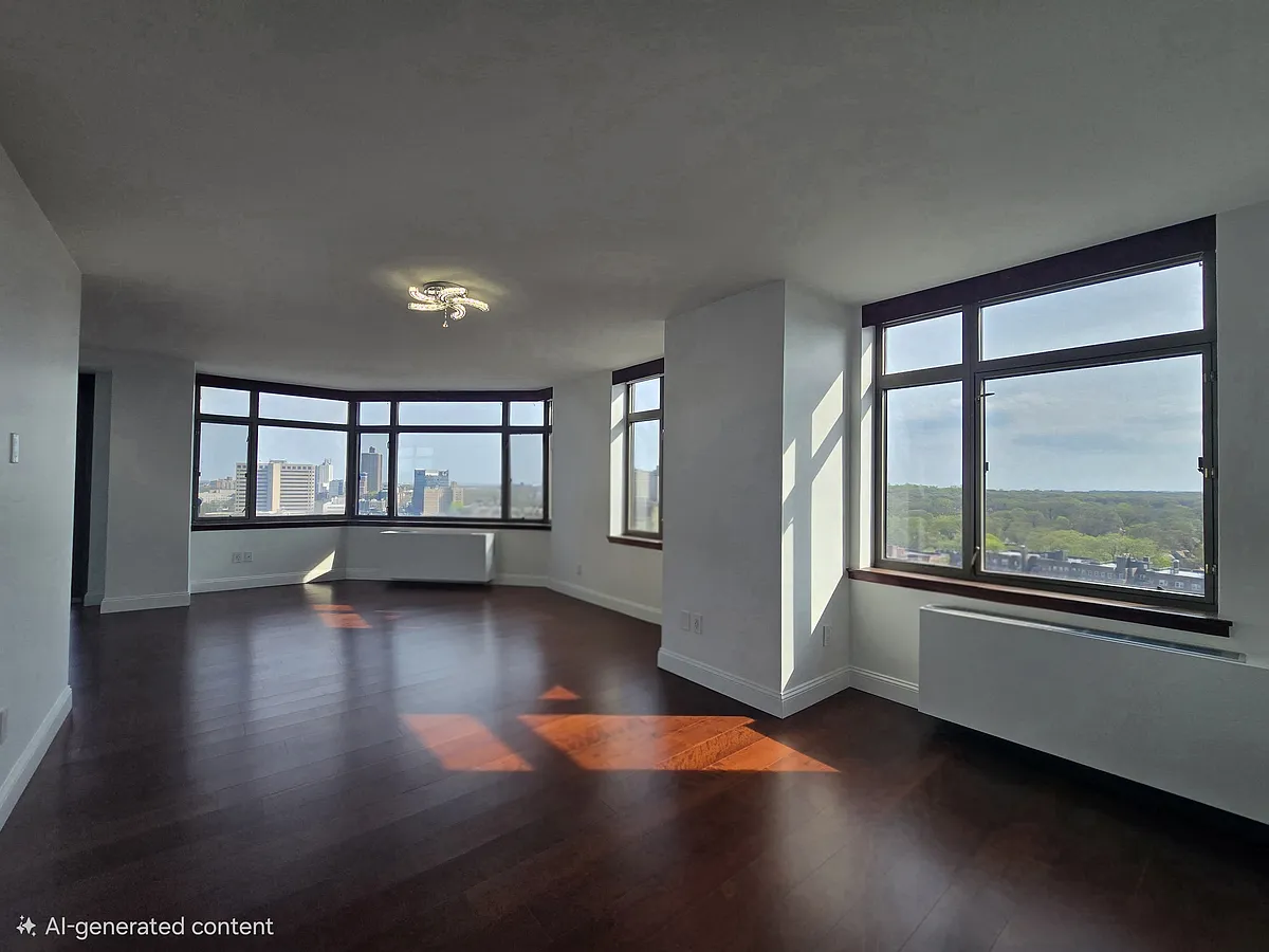 Building Photo - 112-01 Queens Blvd #C19
